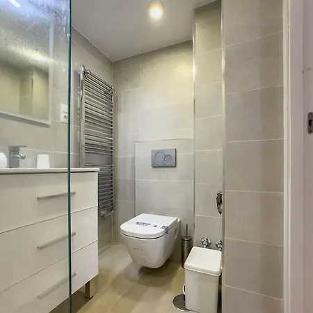 Skol 208a First Line West Facing Duplex Apartament *